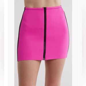 Good American Need You Tonight Skirt Flamingo Pink Medium